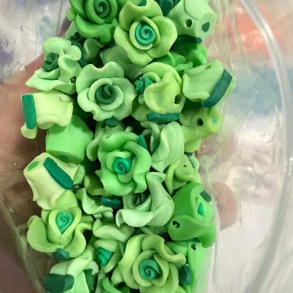 HUGE Lot of 1,925 Pcs of 10mm-20mm Mixed Polymer Clay Flower Loose Craft Beads